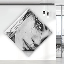 Lade das Bild in den Galerie-Viewer, Leinwandbild Nachdenkliches weibliches Gesicht Zeichenstil Raute