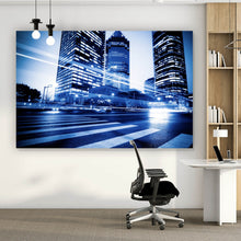 Lade das Bild in den Galerie-Viewer, Leinwandbild Nachtaufnahme einer Stadtstraße mit Hochhäusern Querformat