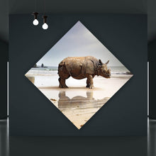 Lade das Bild in den Galerie-Viewer, Leinwandbild Nashorn an der Küste Raute