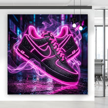 Lade das Bild in den Galerie-Viewer, Aluminiumbild Neon Sneaker mit urbanem Flair Quadrat