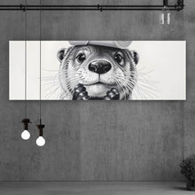 Lade das Bild in den Galerie-Viewer, Spannrahmenbild Niedlicher Otter balanciert Toilettenpapier auf dem Kopf Panorama