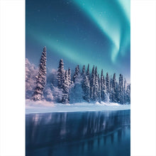 Lade das Bild in den Galerie-Viewer, Aluminiumbild gebürstet Nordlicht über verschneiter Winterlandschaft Hochformat
