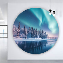 Lade das Bild in den Galerie-Viewer, Aluminiumbild gebürstet Nordlicht über verschneiter Winterlandschaft Kreis