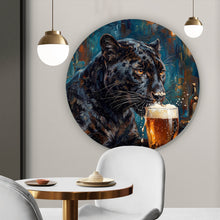 Lade das Bild in den Galerie-Viewer, Aluminiumbild Panther genießt Bier Kreis