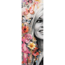 Lade das Bild in den Galerie-Viewer, Aluminiumbild Pop Art Collage mit Schmetterlingen Panorama Hoch