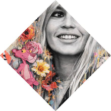 Lade das Bild in den Galerie-Viewer, Leinwandbild Pop Art Collage mit Schmetterlingen Raute
