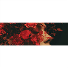 Lade das Bild in den Galerie-Viewer, Poster Porträt einer Frau umgeben von Blumen Panorama