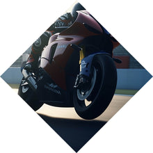 Lade das Bild in den Galerie-Viewer, Leinwandbild Rennmotorrad bei Sonnenuntergang auf Rennstrecke Raute