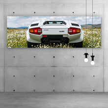Lade das Bild in den Galerie-Viewer, Aluminiumbild gebürstet Retro Sportwagen in malerischer Landschaft Panorama
