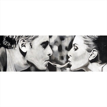 Lade das Bild in den Galerie-Viewer, Poster Romantisches Abendessen Paar teilt Spaghetti Panorama