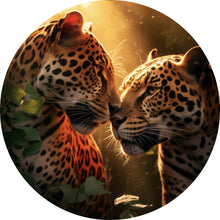 Lade das Bild in den Galerie-Viewer, Aluminiumbild gebürstet Romantisches Leoparden Paar Kreis