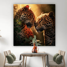 Lade das Bild in den Galerie-Viewer, Leinwandbild Romantisches Leoparden Paar Quadrat