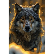 Lade das Bild in den Galerie-Viewer, Leinwandbild Schnee bedeckter Wolf mit intensiven Augen No.2 Hochformat
