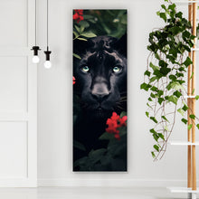 Lade das Bild in den Galerie-Viewer, Aluminiumbild gebürstet Schwarzer Panther hinter roten Blüten Panorama Hoch