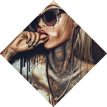 Lade das Bild in den Galerie-Viewer, Poster Sexy Tattoo Girl Raute