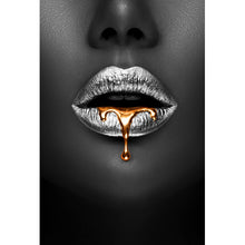 Lade das Bild in den Galerie-Viewer, Acrylglasbild Silberfarbene Lippen Hochformat