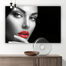 Lade das Bild in den Galerie-Viewer, Aluminiumbild gebürstet Sinnliche Frau mit roten Lippen Querformat