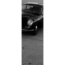 Lade das Bild in den Galerie-Viewer, Leinwandbild Sportwagen auf Rennstrecke Panorama Hoch