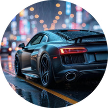 Lade das Bild in den Galerie-Viewer, Aluminiumbild gebürstet Sportwagen bei Nacht im Regen auf nasser Straße Kreis