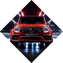 Lade das Bild in den Galerie-Viewer, Spannrahmenbild Sportwagen mit futuristischen Lichteffekten bei Nacht Raute