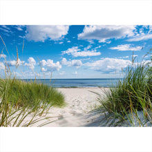 Lade das Bild in den Galerie-Viewer, Aluminiumbild gebürstet Strand mit beruhigendem Meerblick Querformat