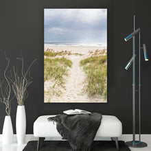 Lade das Bild in den Galerie-Viewer, Leinwandbild Strandweg zwischen Dünen unter wolkigem Himmel Hochformat