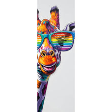 Lade das Bild in den Galerie-Viewer, Aluminiumbild gebürstet Stylische Giraffe mit moderner Sonnenbrille Panorama Hoch