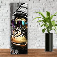 Lade das Bild in den Galerie-Viewer, Spannrahmenbild Affenportrait im Street Style Panorama Hoch