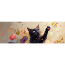 Lade das Bild in den Galerie-Viewer, Aluminiumbild Verspielte Katze zwischen Blumen Panorama