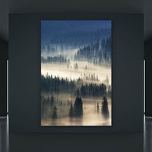 Lade das Bild in den Galerie-Viewer, Spannrahmenbild Wald im Nebel Hochformat