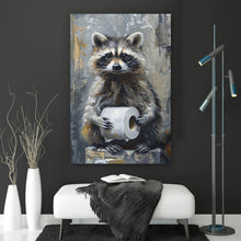 Lade das Bild in den Galerie-Viewer, Poster Waschbär mit Toilettenpapier Hochformat