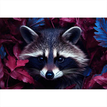 Lade das Bild in den Galerie-Viewer, Spannrahmenbild Waschbär zwischen Blättern Querformat