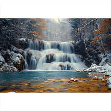 Lade das Bild in den Galerie-Viewer, Spannrahmenbild Winterlicher Wasserfall in verschneiter Waldlandschaft Querformat