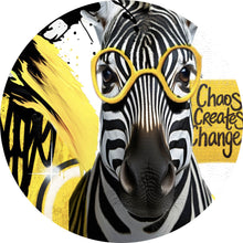 Lade das Bild in den Galerie-Viewer, Aluminiumbild Zebra mit Brille umgeben von Farbspritzern Kreis