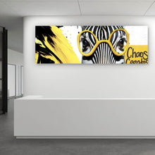 Lade das Bild in den Galerie-Viewer, Aluminiumbild Zebra mit Brille umgeben von Farbspritzern Panorama