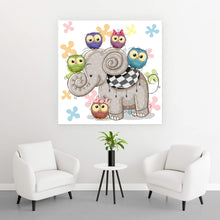 Lade das Bild in den Galerie-Viewer, Poster Baby Elefant mit Freunde Quadrat