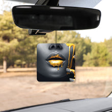 Lade das Bild in den Galerie-Viewer, Duftbaum Goldene Lippen