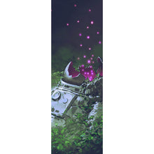 Lade das Bild in den Galerie-Viewer, Aluminiumbild gebürstet Endzeit Astronaut Digital Art Panorama Hoch