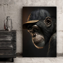 Lade das Bild in den Galerie-Viewer, Poster Affe mit Kappe Digital Art Hochformat