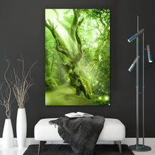 Lade das Bild in den Galerie-Viewer, Poster Alter Baum Hochformat
