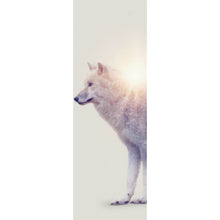 Lade das Bild in den Galerie-Viewer, Poster Arktischer Wolf Digital Art Panorama Hoch