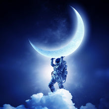 Lade das Bild in den Galerie-Viewer, Poster Astronaut der den Mond trägt Quadrat