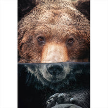 Lade das Bild in den Galerie-Viewer, Spannrahmenbild Bär unter Wasser Hochformat