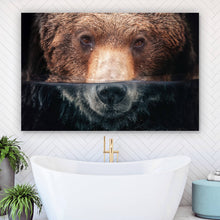 Lade das Bild in den Galerie-Viewer, Aluminiumbild gebürstet Bär unter Wasser Querformat