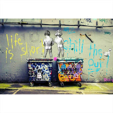 Lade das Bild in den Galerie-Viewer, Poster Banksy - Life is short Querformat