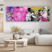 Lade das Bild in den Galerie-Viewer, Leinwandbild Banksy - Love is all we need Panorama
