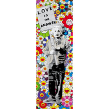 Lade das Bild in den Galerie-Viewer, Aluminiumbild Banksy - Love is the answer Panorama Hoch
