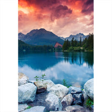 Lade das Bild in den Galerie-Viewer, Poster Bergsee im Nationalpark Hochformat