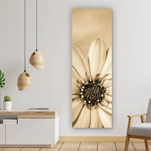 Lade das Bild in den Galerie-Viewer, Poster Blühende Gerbera in Sepia Panorama Hoch