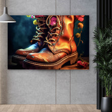 Lade das Bild in den Galerie-Viewer, Aluminiumbild gebürstet Blumenverzierte Stiefel Querformat